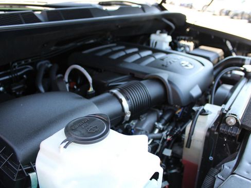Used 2021 Toyota Tundra SR5 AWD/4WD image 26