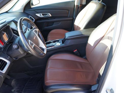 Used 2017 GMC Terrain SLT AWD/4WD image 4