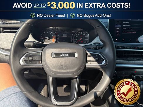 Used 2024 Jeep Compass Latitude AWD/4WD image 18