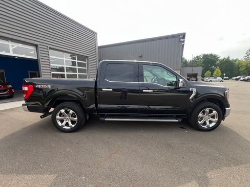 Used 2021 Ford F150 Lariat w/ Equipment Group 502A High AWD/4WD image 4