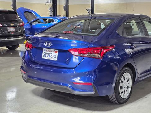 Used 2019 Hyundai Accent SE FWD image 11