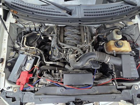 Used 2013 Ford F150 Platinum image 16