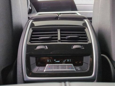 Used 2023 BMW X5 xDrive40i w/ Premium Package image 18