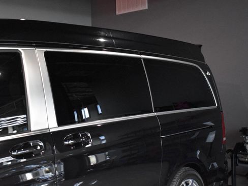 Used 2021 Mercedes-Benz Metris Passenger image 22