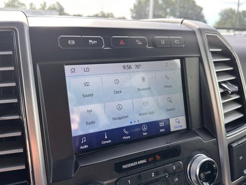 Certified 2020 Ford F350 Platinum w/ Tremor Off-Road Package AWD/4WD image 37