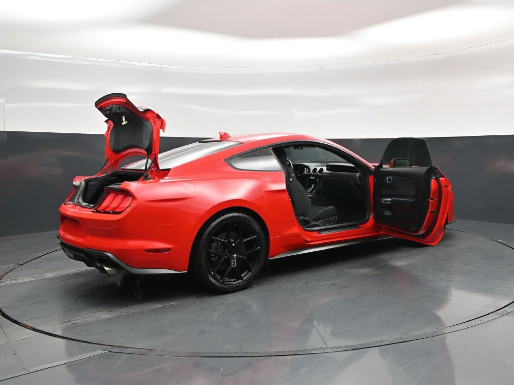 Used 2021 Ford Mustang GT RWD image 5