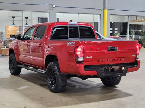 Used 2023 Toyota Tacoma SR AWD/4WD image 11