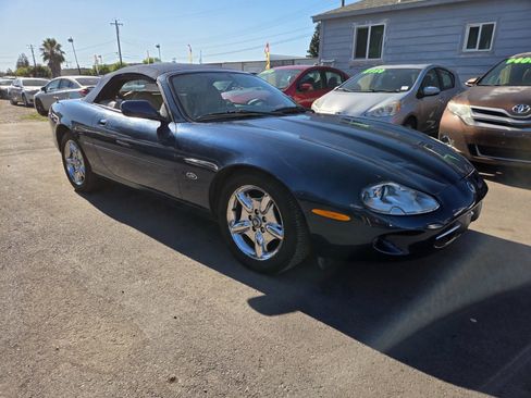 Used 1997 Jaguar XK8 Convertible RWD image 4
