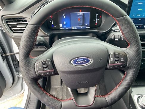 Used 2025 Ford Escape ST-Line w/ Tech Pack #1 image 10