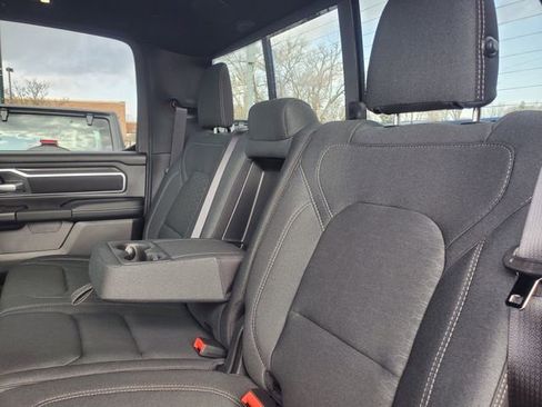 New 2026 RAM 1500 4x4 Crew Cab image 15