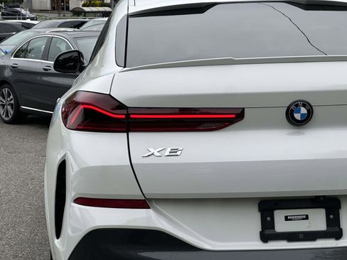 Used 2022 BMW X6 xDrive40i w/ M Sport Package AWD/4WD image 13