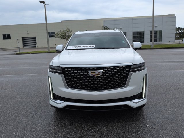 Used 2022 Cadillac Escalade Premium Luxury w/ Performance Package AWD/4WD image 10