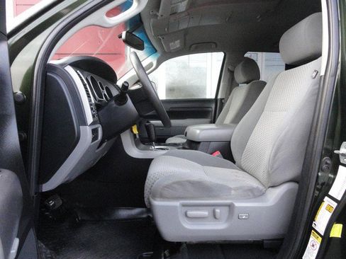 Used 2013 Toyota Tundra 4x4 Double Cab w/ TRD Off-Road Pkg image 9