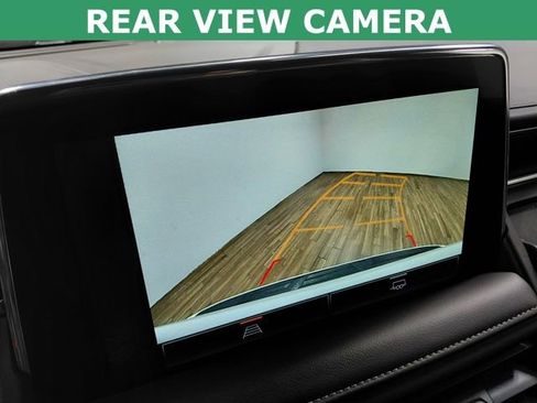 Certified 2024 GMC Yukon XL SLT image 6