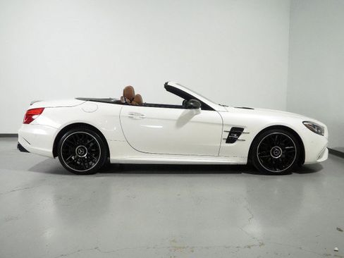 Used 2017 Mercedes-Benz SL 550 image 7