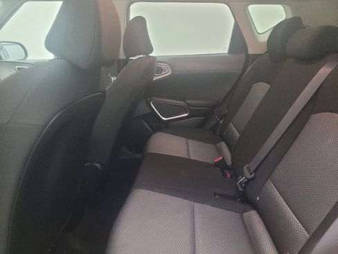 Used 2024 Kia Soul LX w/ Option Group 015 image 18