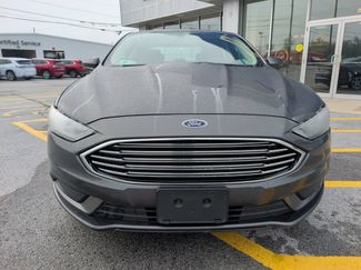 Used 2018 Ford Fusion SE FWD video 2