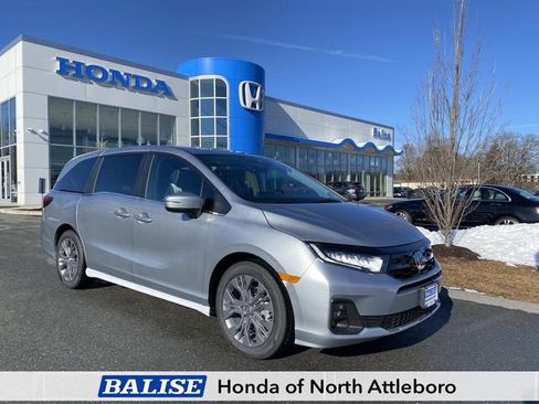 New 2026 Honda Odyssey Touring image 1