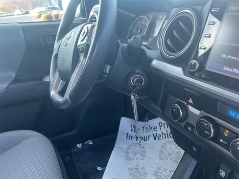 Used 2022 Toyota Tacoma SR5 image 22