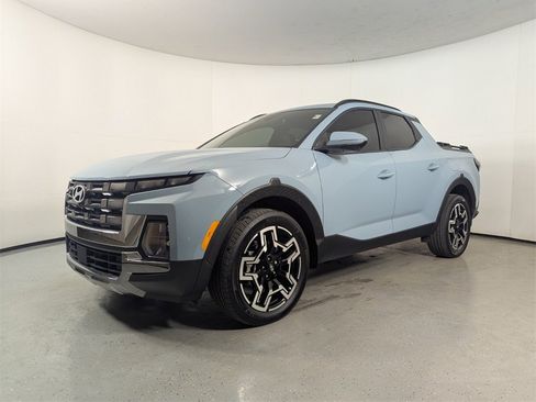 Used 2025 Hyundai Santa Cruz Limited image 3