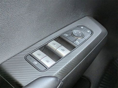 Used 2022 Mitsubishi Outlander SE image 27