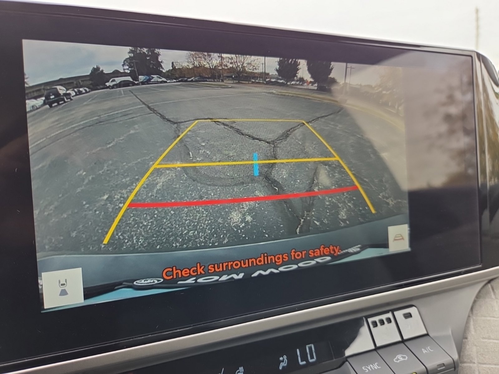 Used 2025 Toyota Camry XLE FWD image 27