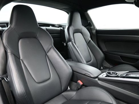 Used 2021 Porsche 911 Targa 4S image 25