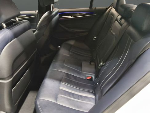 Used 2019 BMW 530i xDrive w/ Convenience Package AWD/4WD image 31