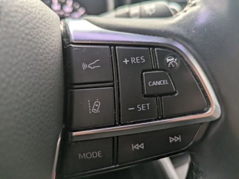 Used 2021 Toyota Highlander XSE AWD/4WD image 14