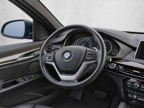 Used 2019 BMW X6 sDrive35i w/ Premium Package RWD image 17