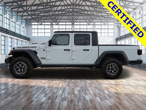 Used 2024 Jeep Gladiator Rubicon w/ Safety Group image 6