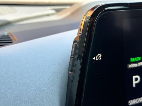 Used 2023 Nissan Ariya Evolve+ image 35