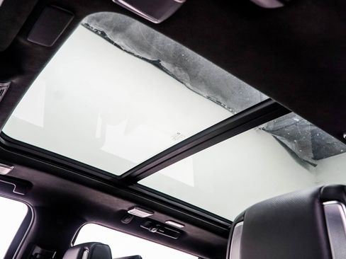 Used 2019 Cadillac Escalade Luxury image 52