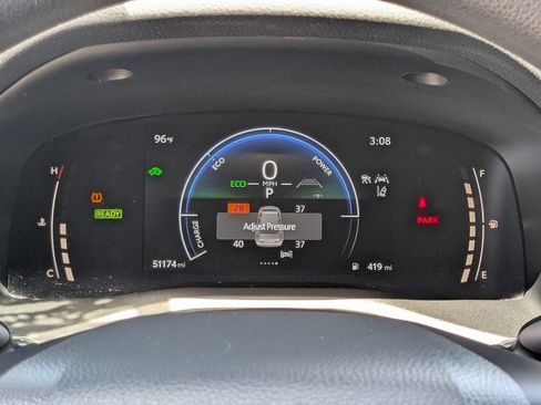 Used 2025 Toyota Camry LE FWD image 17