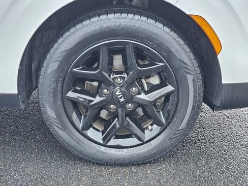 Used 2021 Kia Soul S image 10