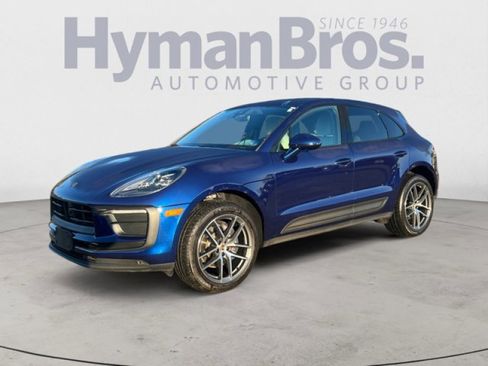 Used 2023 Porsche Macan image 7