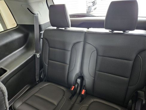 Used 2019 GMC Acadia SLT AWD/4WD image 10