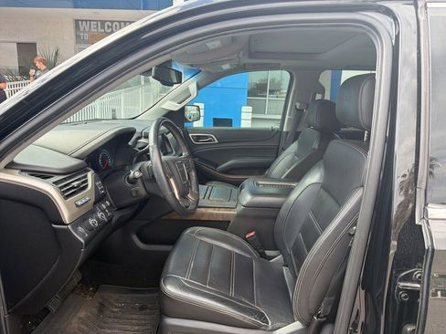 Used 2018 GMC Yukon XL Denali w/ Enhanced Security Package image 23