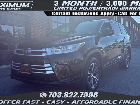 Used 2019 Toyota Highlander LE AWD/4WD image 2