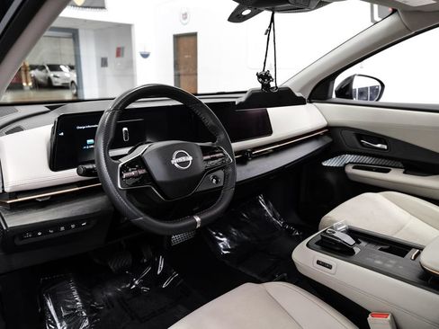 Used 2023 Nissan Ariya FWD image 3