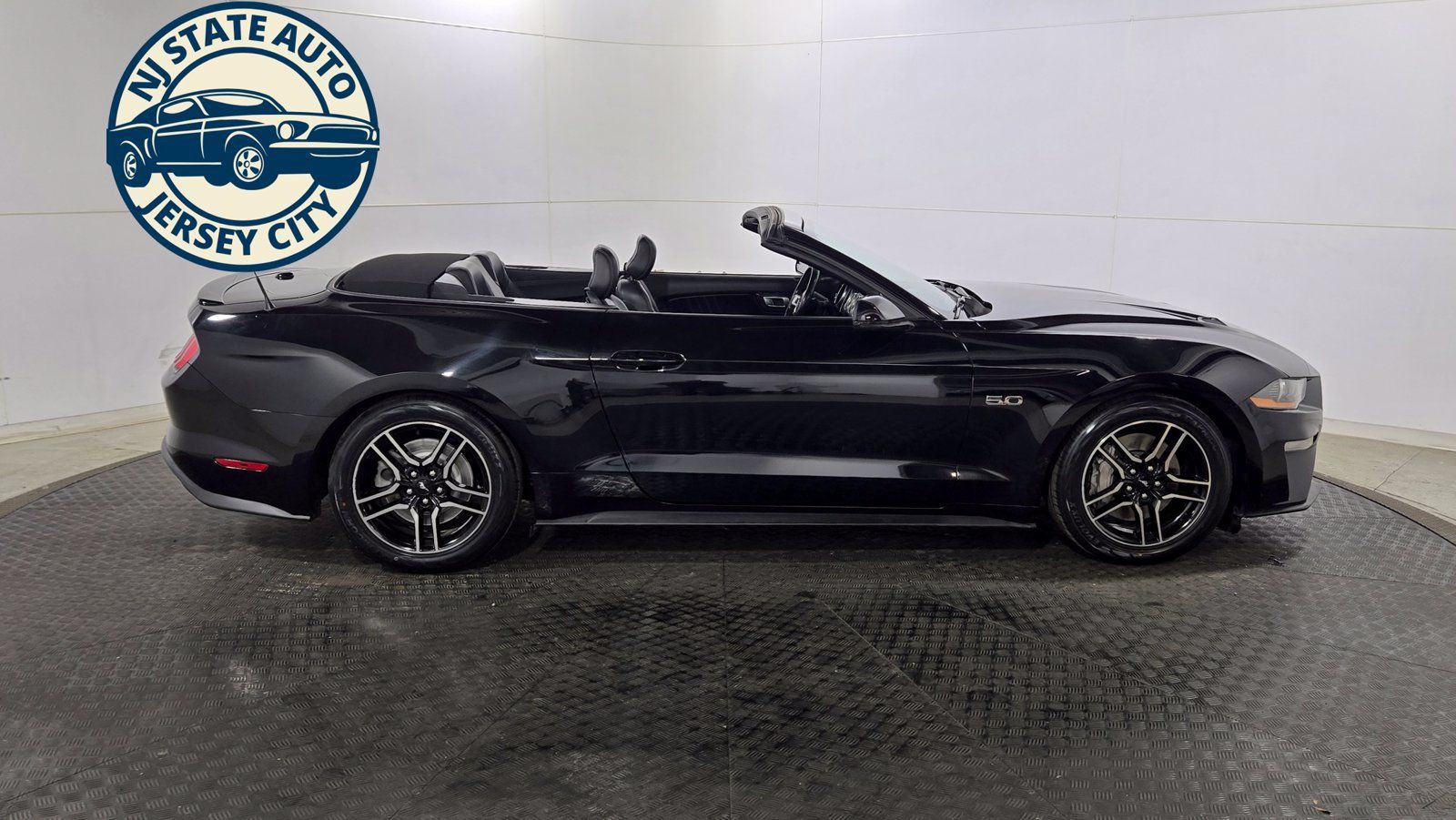 Used 2020 Ford Mustang GT Premium RWD image 14