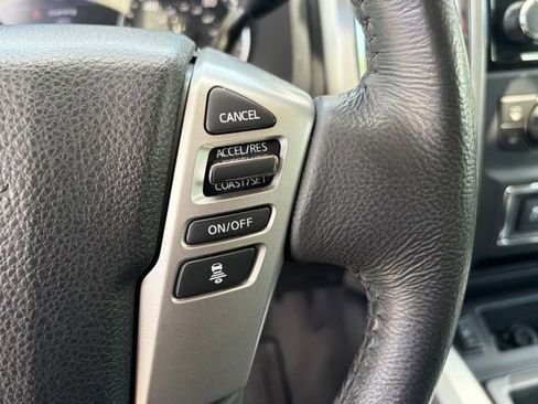 Used 2021 Nissan Titan SV w/ SV Convenience Package AWD/4WD image 18