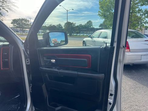Used 2015 RAM 1500 Rebel AWD/4WD image 21