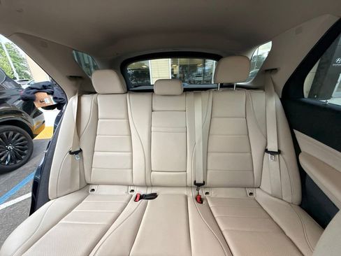 Used 2020 Mercedes-Benz GLE 350 4MATIC image 11