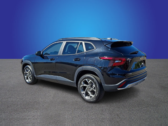 Used 2024 Chevrolet Trax LT FWD image 6