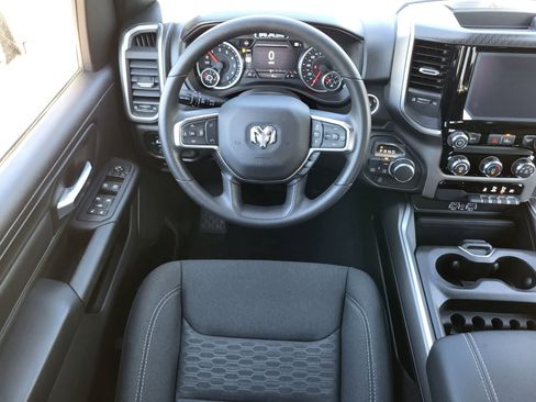 New 2026 RAM 1500 Express AWD/4WD image 20