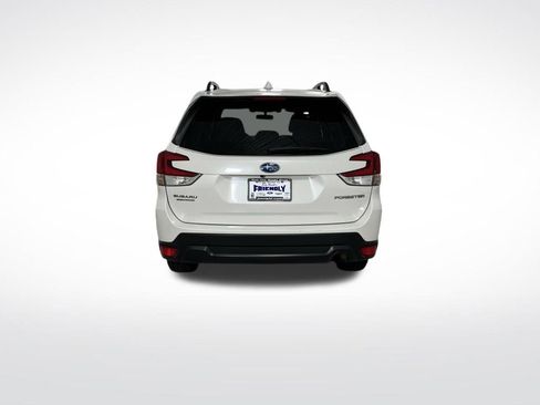 Used 2020 Subaru Forester Premium AWD/4WD image 5