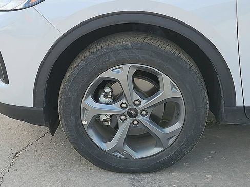 Used 2025 Ford Escape ST-Line AWD/4WD image 9