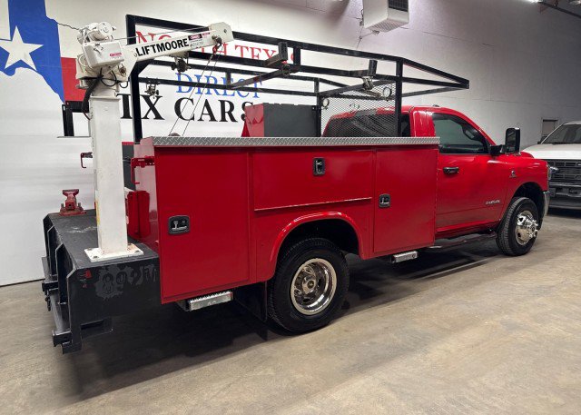 Used 2020 RAM 3500 Tradesman w/ Chrome Appearance Group RWD image 4