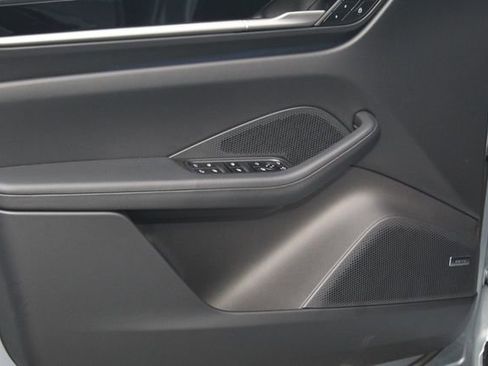 New 2025 Porsche Macan 4S Electric image 21